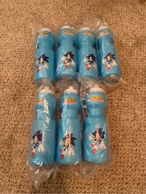 Sonic the Hedgehog Blue Kids Water Bottle - Lot of 7